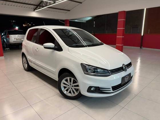 VOLKSWAGEN FOX 1.6 MSI TOTAL FLEX CONNECT 4P MANUAL VOLKSWAGEN FOX 1.6 MSI TOTAL FLEX CONNECT 4P MANUAL